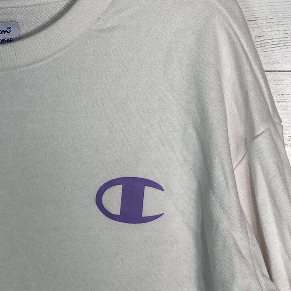 Champion White Cropped Crewneck Sweatshirt Purple C Logo Women’s Large - Picture 2 of 5